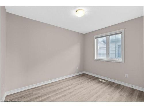 16 Ridgeside Lane, Waterdown, ON - Indoor Photo Showing Other Room