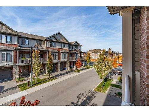 16 Ridgeside Lane, Waterdown, ON - Outdoor With Balcony