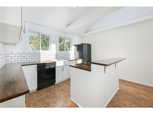 278 Hunter Street W, Hamilton, ON - Indoor Photo Showing Kitchen