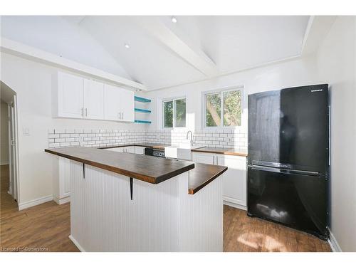 278 Hunter Street W, Hamilton, ON - Indoor Photo Showing Kitchen