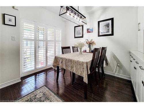 53-2086 Ghent Avenue, Burlington, ON - Indoor Photo Showing Dining Room