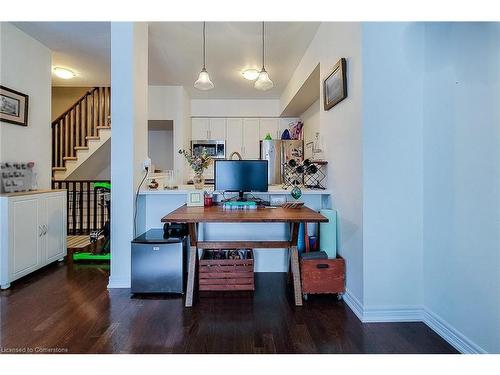 53-2086 Ghent Avenue, Burlington, ON - Indoor Photo Showing Other Room