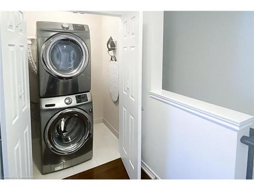 53-2086 Ghent Avenue, Burlington, ON - Indoor Photo Showing Laundry Room