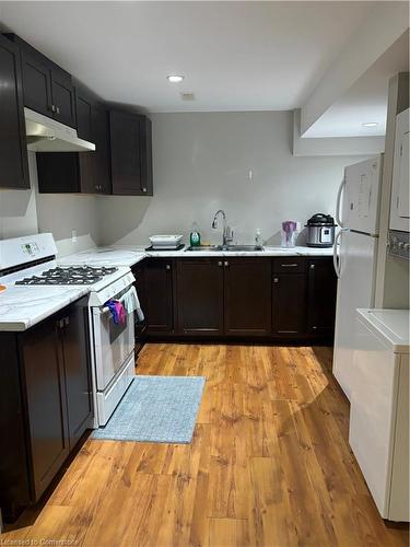 3-463 King Street W, Hamilton, ON - Indoor Photo Showing Kitchen