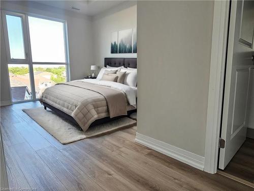 423-50 Herrick Avenue, St. Catharines, ON - Indoor Photo Showing Bedroom