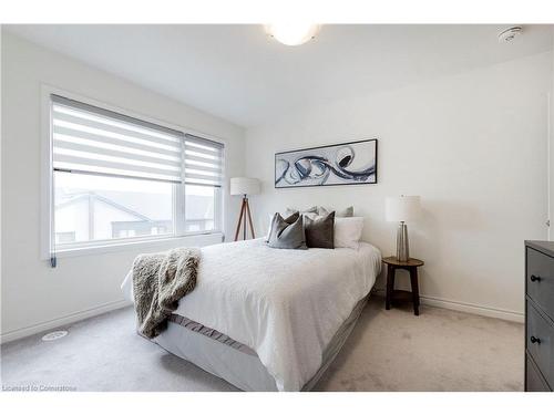 19-1125 Leger Way, Milton, ON - Indoor Photo Showing Bedroom