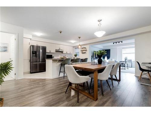 19-1125 Leger Way, Milton, ON - Indoor Photo Showing Dining Room