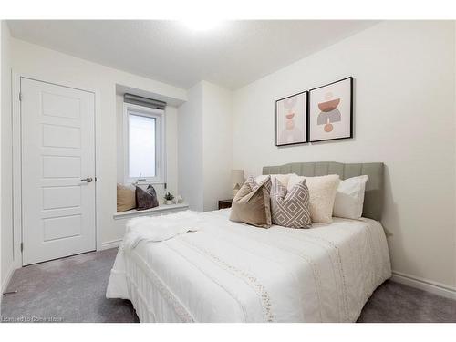 19-1125 Leger Way, Milton, ON - Indoor Photo Showing Bedroom