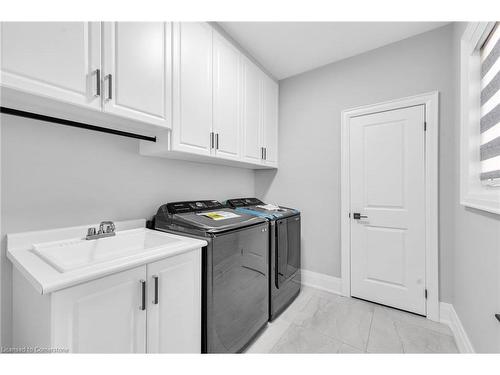 76 Pond View Gate Gate, Waterdown, ON - Indoor Photo Showing Laundry Room