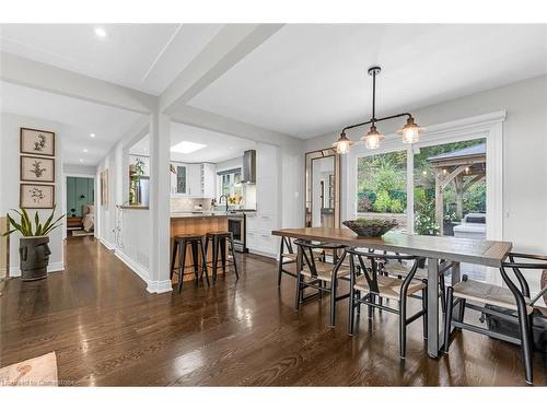 46 Terrace Drive, Dundas, ON - Indoor Photo Showing Dining Room