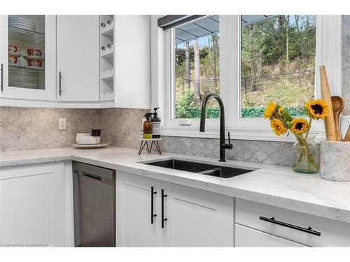 46 Terrace Drive, Dundas, ON - Indoor Photo Showing Kitchen With Double Sink