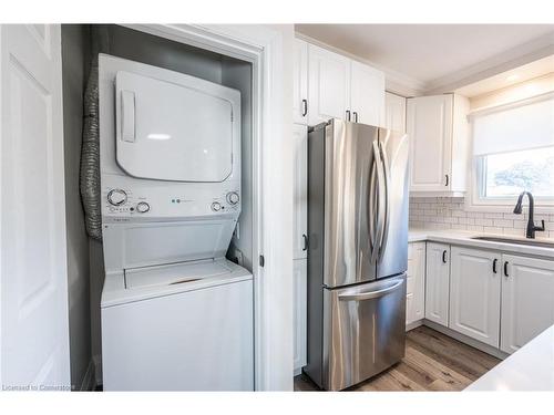 Upper-92 South Bend Road W, Hamilton, ON - Indoor Photo Showing Laundry Room