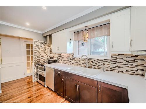 1457 Dewbourne Crescent, Burlington, ON - Indoor Photo Showing Kitchen