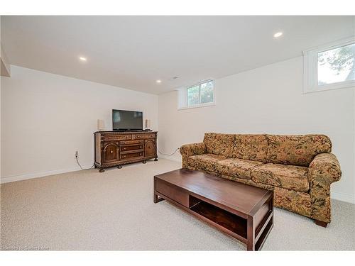 1457 Dewbourne Crescent, Burlington, ON - Indoor Photo Showing Living Room