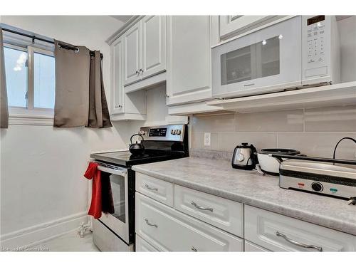 8-285 King Street W, Hamilton, ON - Indoor Photo Showing Kitchen