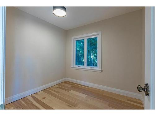 23 Sydenham Street, Dundas, ON - Indoor Photo Showing Other Room