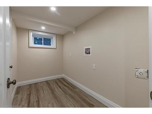 23 Sydenham Street, Dundas, ON - Indoor Photo Showing Other Room