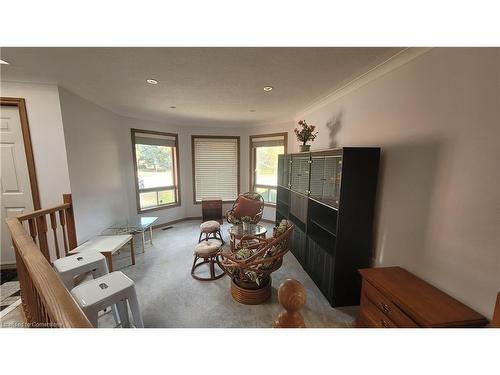 54 Kortright Road E, Guelph, ON - Indoor Photo Showing Living Room