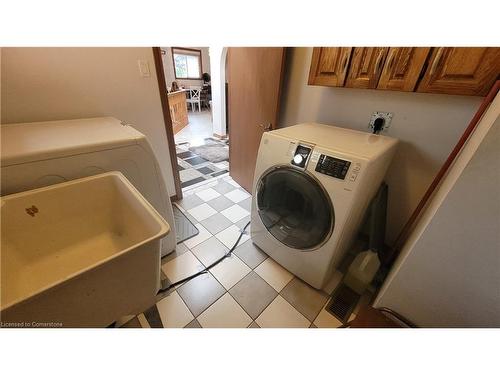 54 Kortright Road E, Guelph, ON - Indoor Photo Showing Laundry Room