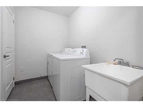 78 Bradbury Road, Stoney Creek, ON - Indoor Photo Showing Laundry Room