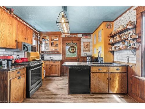 203 Jenkins Road, Scotland, ON - Indoor Photo Showing Kitchen