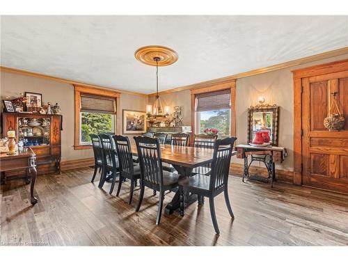 203 Jenkins Road, Scotland, ON - Indoor Photo Showing Dining Room