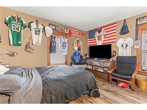 203 Jenkins Road, Scotland, ON - Indoor Photo Showing Bedroom