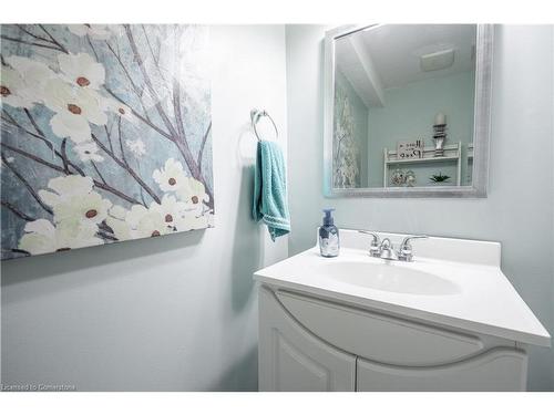 29-123 Main Street, Dunnville, ON - Indoor Photo Showing Bathroom