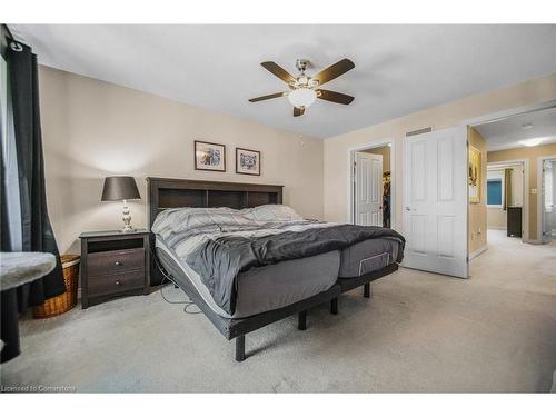 41-541 Winston Road, Grimsby, ON - Indoor Photo Showing Bedroom