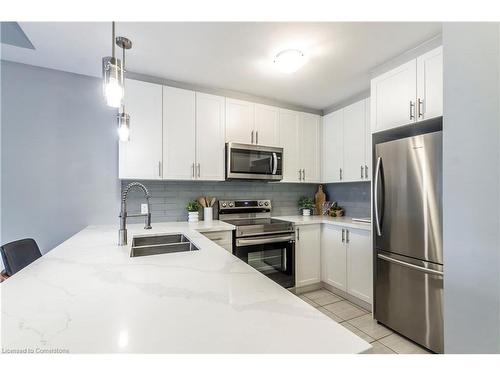 315 Skinner Road, Waterdown, ON - Indoor Photo Showing Kitchen With Double Sink