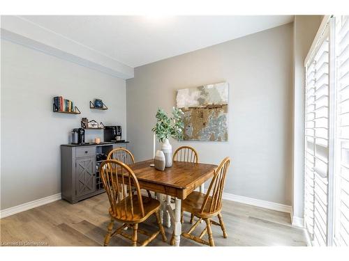 315 Skinner Road, Waterdown, ON - Indoor Photo Showing Dining Room