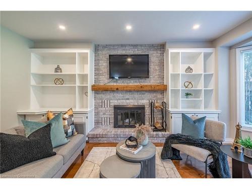 305 Woodland Drive, Ancaster, ON - Indoor Photo Showing Living Room With Fireplace