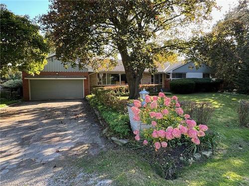 132 Hillcrest Avenue, Flamborough, ON - Outdoor With Facade