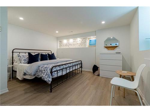 Ll-280 Aberdeen Avenue, Hamilton, ON - Indoor Photo Showing Bedroom