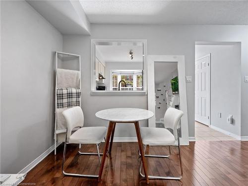 12-4200 Kilmer Drive, Burlington, ON - Indoor Photo Showing Dining Room