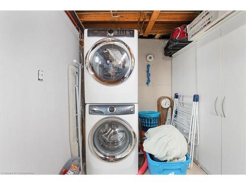 8-122 Lakeshore Road, St. Catharines, ON - Indoor Photo Showing Laundry Room