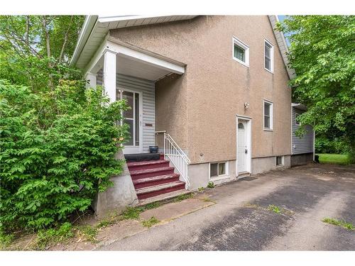 5419 Maple Street, Niagara Falls, ON - Outdoor