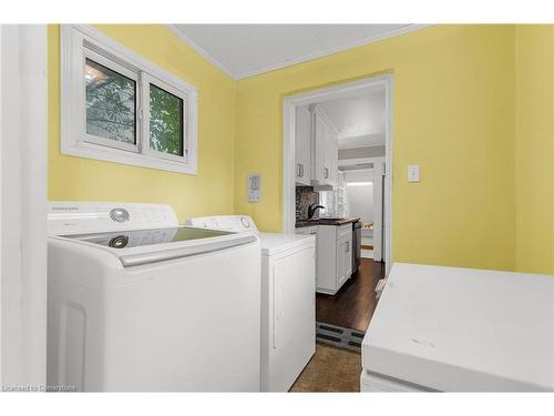 5419 Maple Street, Niagara Falls, ON - Indoor Photo Showing Laundry Room