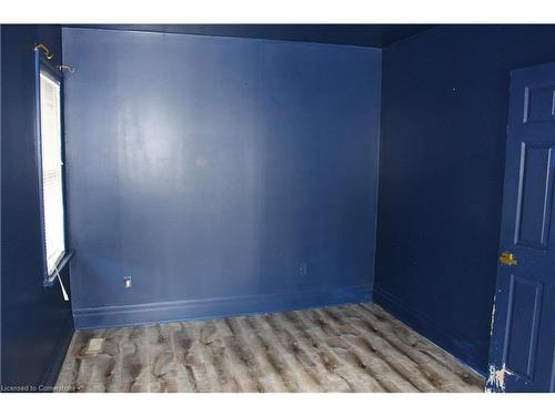 304 Nelson Street, Brantford, ON - Indoor Photo Showing Other Room