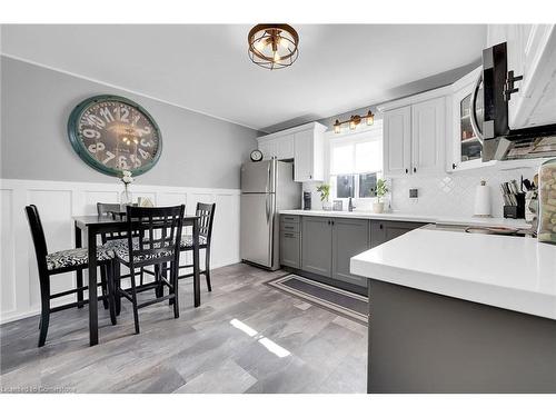 11 Esther Street, Brantford, ON - Indoor Photo Showing Kitchen