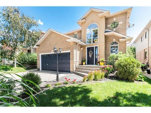 54 Stonepine Crescent, Hamilton, ON - Outdoor