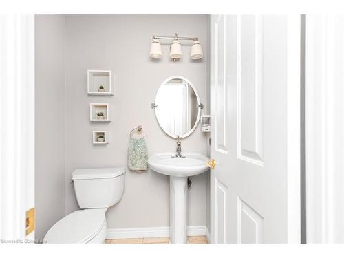 54 Stonepine Crescent, Hamilton, ON - Indoor Photo Showing Bathroom