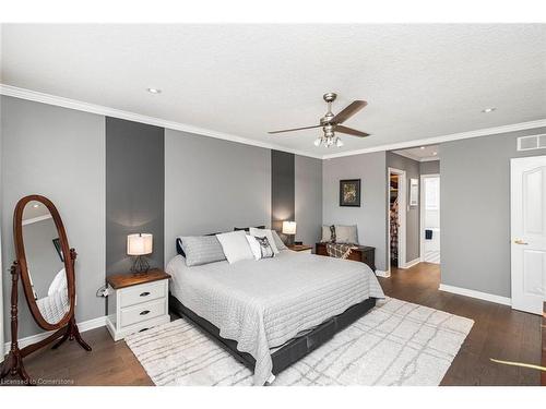 54 Stonepine Crescent, Hamilton, ON - Indoor Photo Showing Bedroom