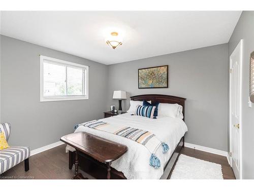 54 Stonepine Crescent, Hamilton, ON - Indoor Photo Showing Bedroom