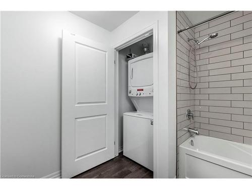 305-195 Commonwealth Street, Kitchener, ON - Indoor Photo Showing Laundry Room