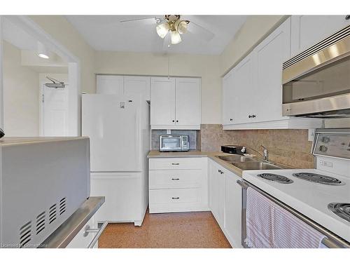 605-180 Limeridge Road W, Hamilton, ON - Indoor Photo Showing Kitchen With Double Sink