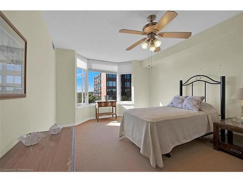 605-180 Limeridge Road W, Hamilton, ON - Indoor Photo Showing Bedroom