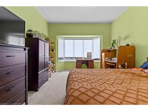 76 Morrison Crescent, Grimsby, ON - Indoor Photo Showing Bedroom