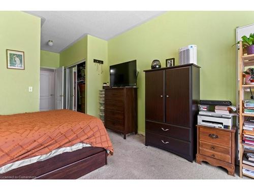 76 Morrison Crescent, Grimsby, ON - Indoor Photo Showing Bedroom