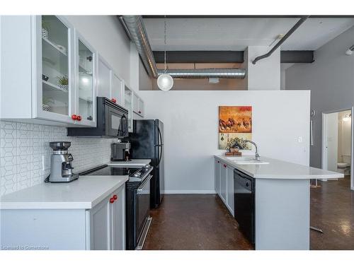 101-11 Rebecca Street, Hamilton, ON - Indoor Photo Showing Kitchen With Upgraded Kitchen